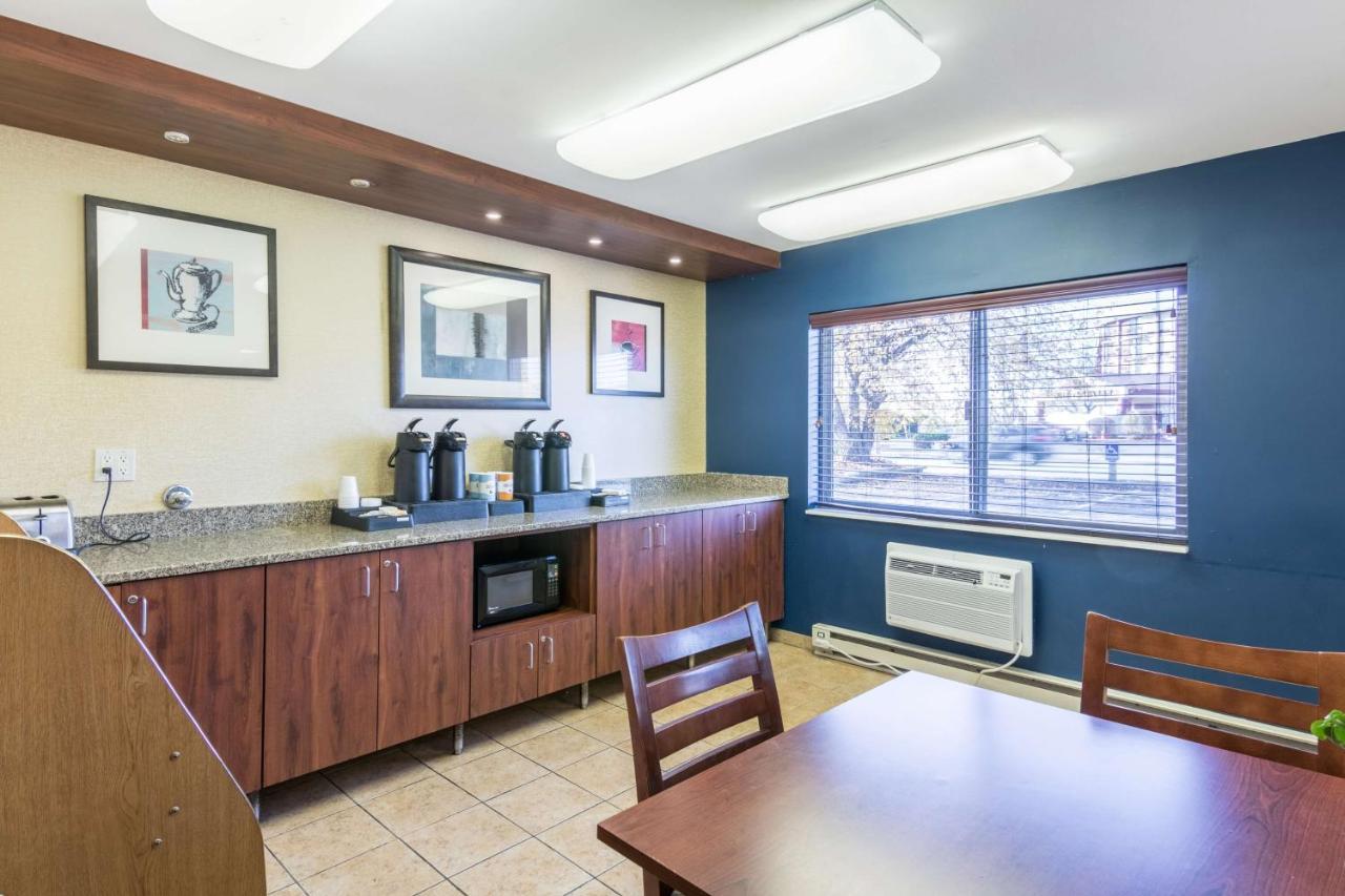 6-eau Claire, Wi 2*