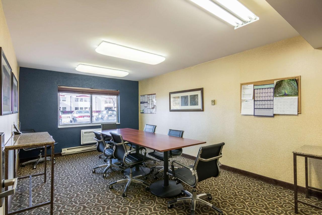 6-eau Claire, Wi 2* Eau Claire